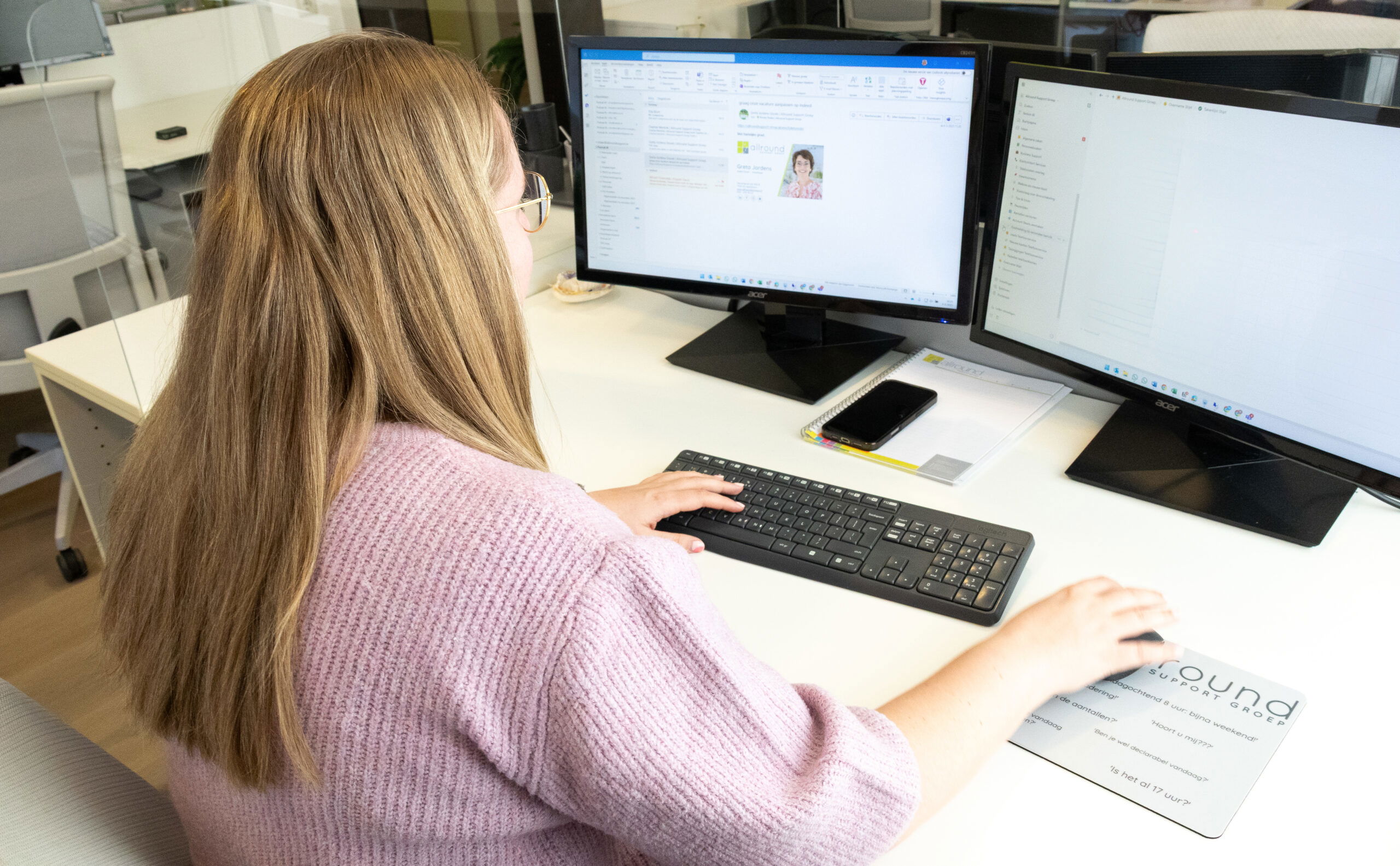 Telefoonservice uitbesteden Virtual assistant / personal assistant inhuren Klantenservice uitbesteden Notulist inhuren Leren notuleren / hoe moet je notuleren?