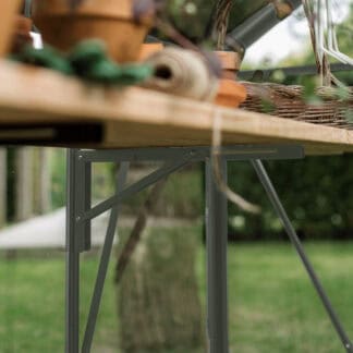 Plankensteun in de kleur groengrijs