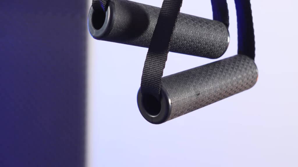 Close up of the rubber handles of the freesixd suspension trainer.