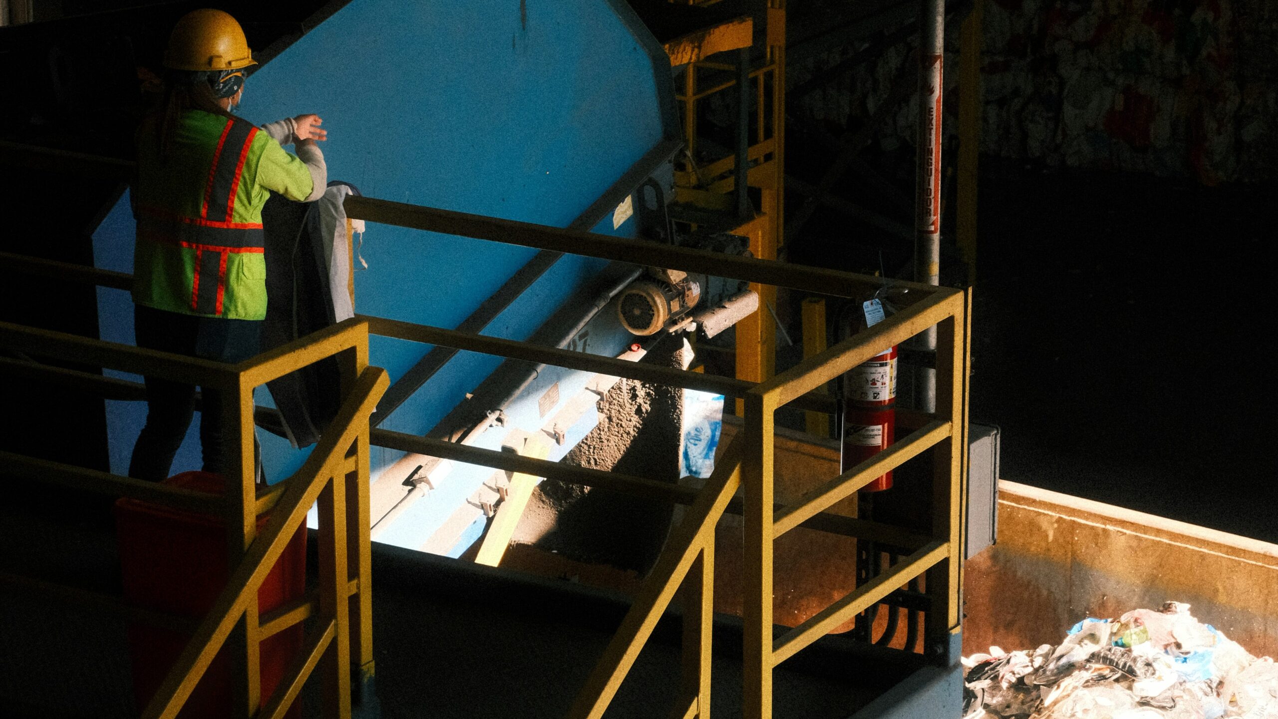Cintas transportadoras en planta de clasificación y reciclaje de residuos - Ferucom