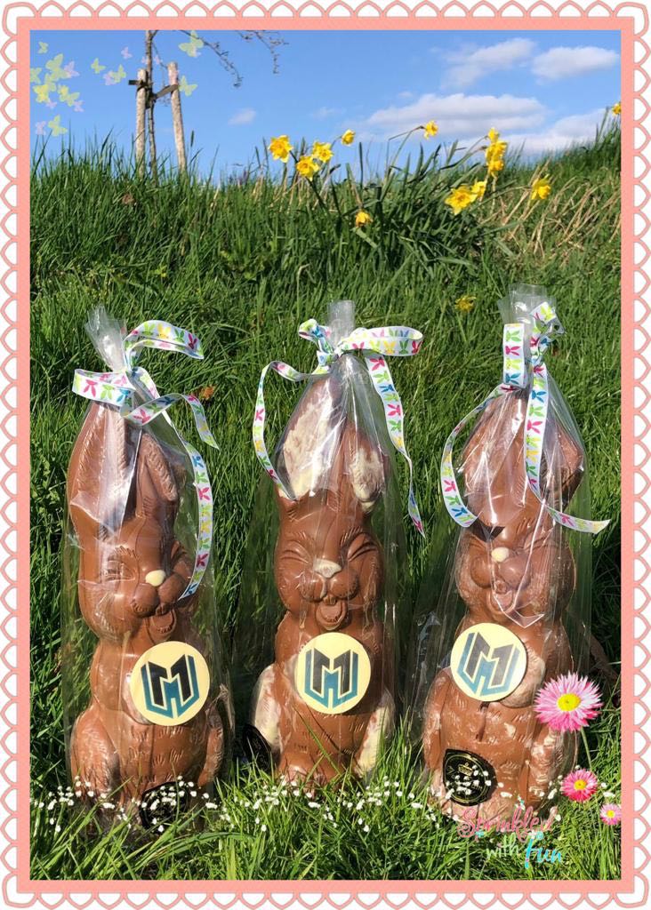 Win een MEGA chocolade paashaas!