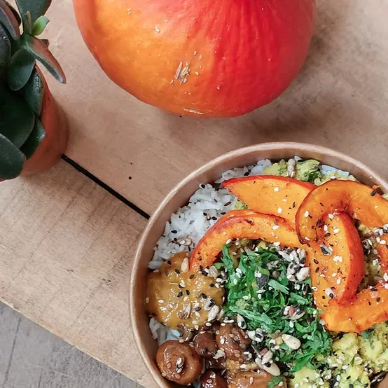 vegan gerechten afhalen bij Jungle Café in Eindhoven