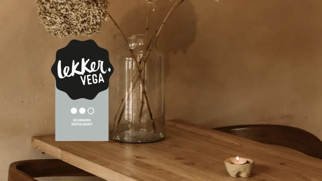 KALA is een combinatie van een yogastudio, keramiek atelier en lunchroom. Een mooie plek in het centrum van Nijmegen waar je je bevindt in een oase van ontspanning en creativiteit onder het genot van gezond en bewust eten.