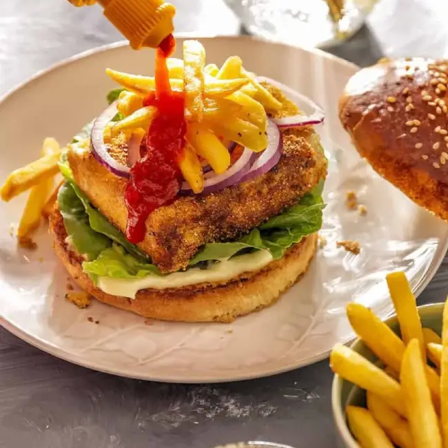 Loaded halloumiburger