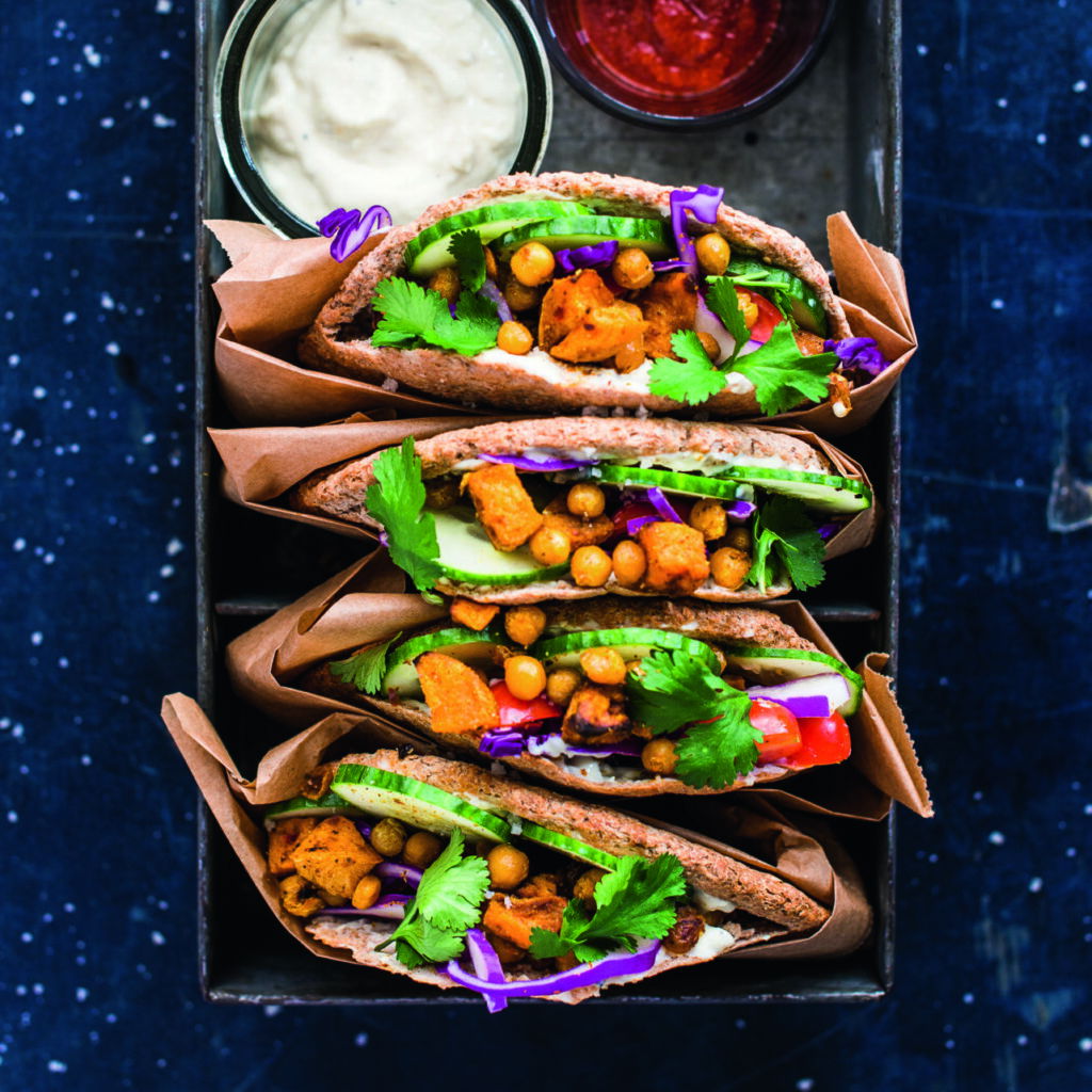PITA’S MET KIKKERERWTEN en zoete aardappel credits Lisette Kreischer