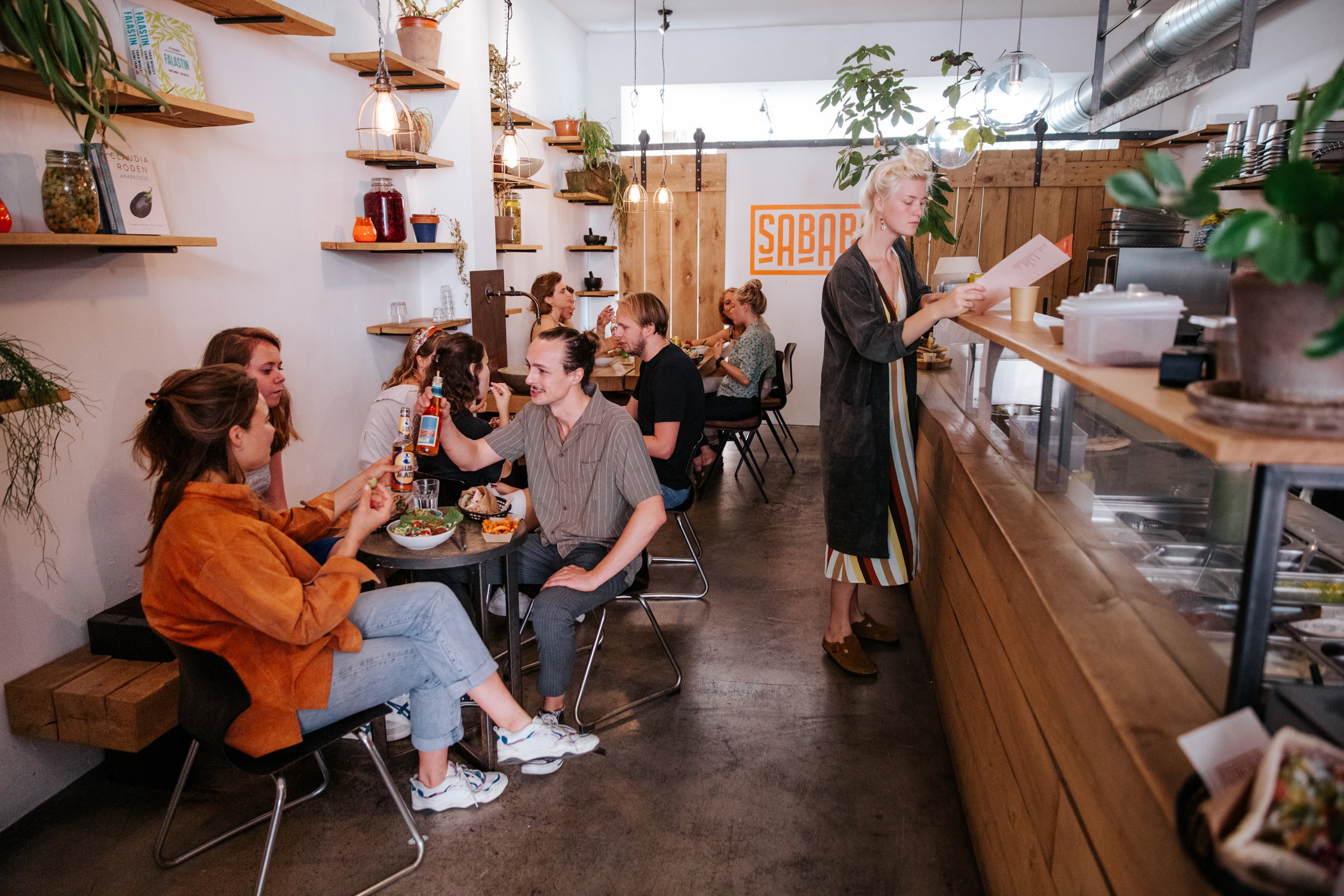 interieur van Sababa Amsterdam de Pijp