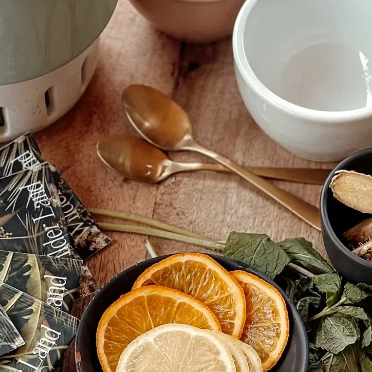 lekker aan de vegan high-tea bij Jungle Café in Eindhoven