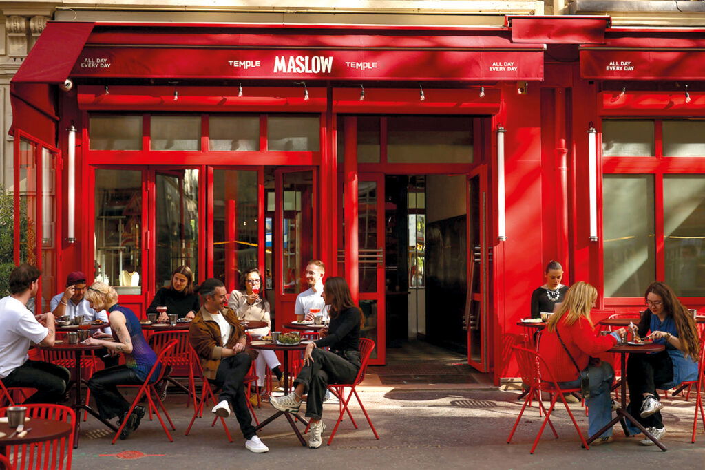 het grootste vegetarische restaurant van Parijs is geopend: Maslow Temple