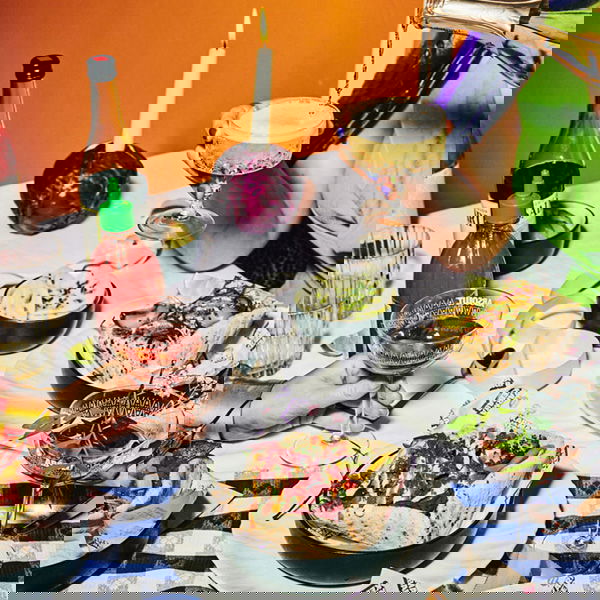 alle gerechten bij Karma Kebab Utrecht en Amsterdam zijn van lokale komaf, ook de kebab zelf