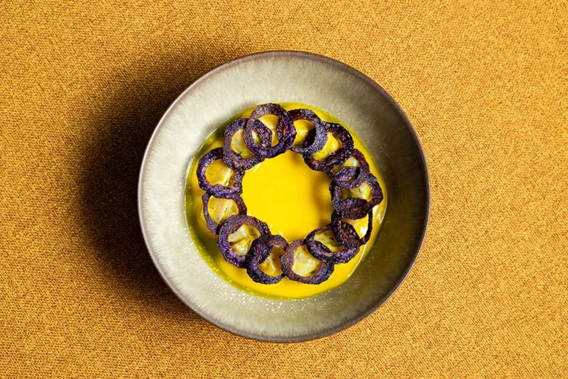 NAZKA amsterdam is een fine-dining vega hotspot met volop keuze voor vegans