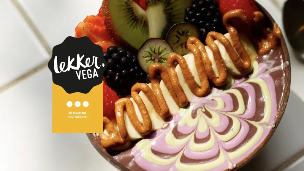 Rainbowls Amsterdam is een vegan hotspot voor iedereen die van plantaardige bowls en smoothies houdt