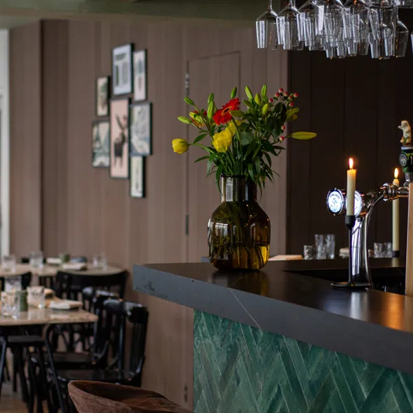 heerlijke sfeer bij restaurant Moose in Den Haag