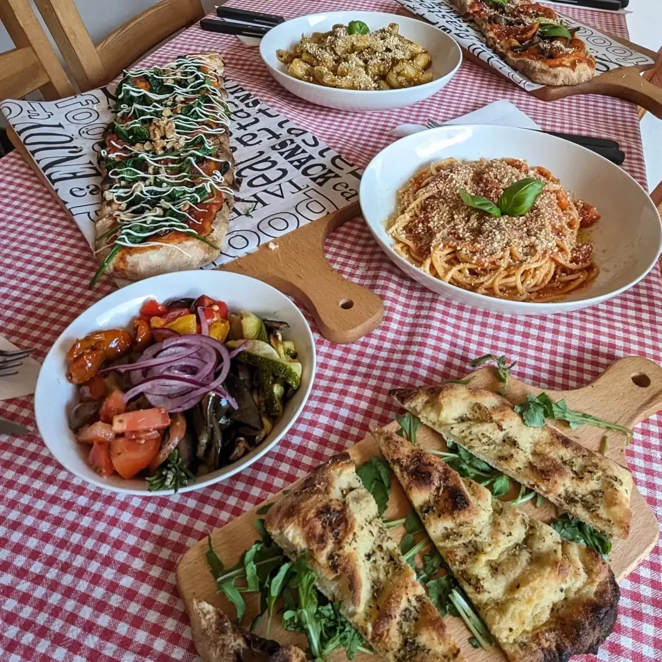 Trevi's Amsterdam is een heerlijke vegan hotspot voor iedere Amsterdam, met een Italiaanse chef in de keuken