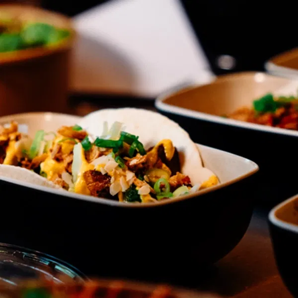 Who Ayam serveert vega en vegan gerechten