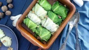 Chinese koolpakketjes maken