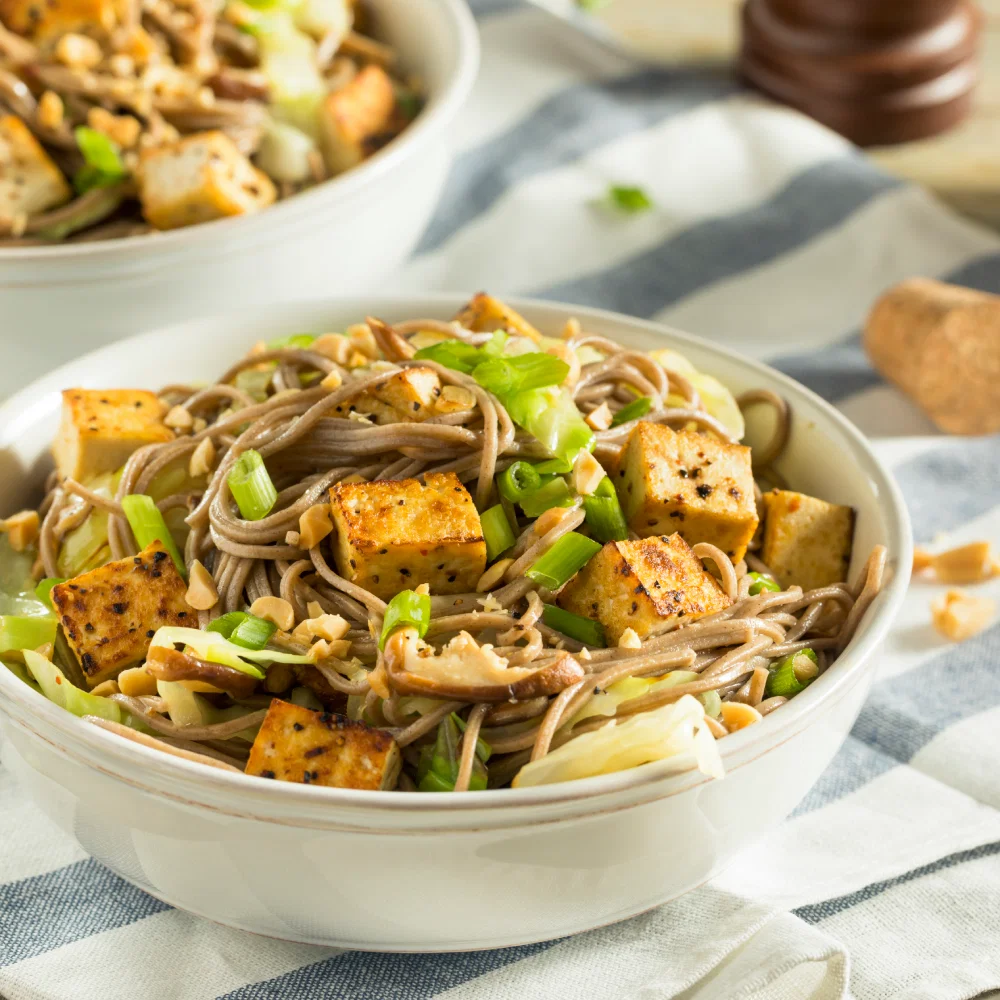 Noedels met tofu en spruitjes recept