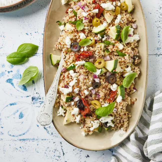 Griekse quinoa salade lekker vezelrijk